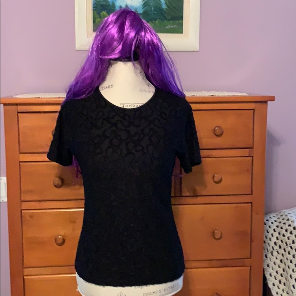 Limited sz S short sleeve black top